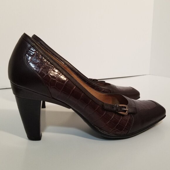 Espresso Brown Leather Heels Size 9.5 Women's Shoes Sofft brand - Picture 1 of 11